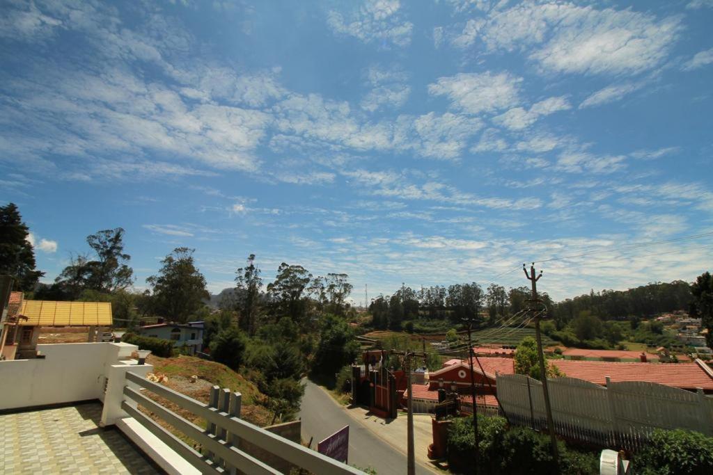 Pinehill Suits Ooty Exterior foto